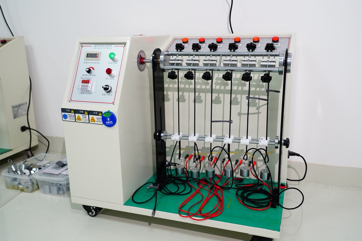 Cable bend-life tester
